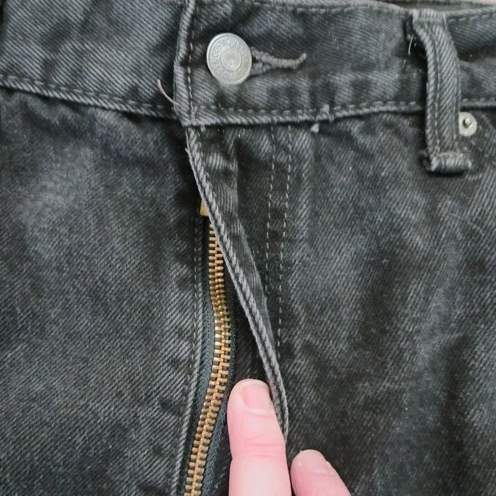 Levi's 505 Black Jeans Straight Leg Tag Size 40 x 32 - Actual 39 x‎ 30
